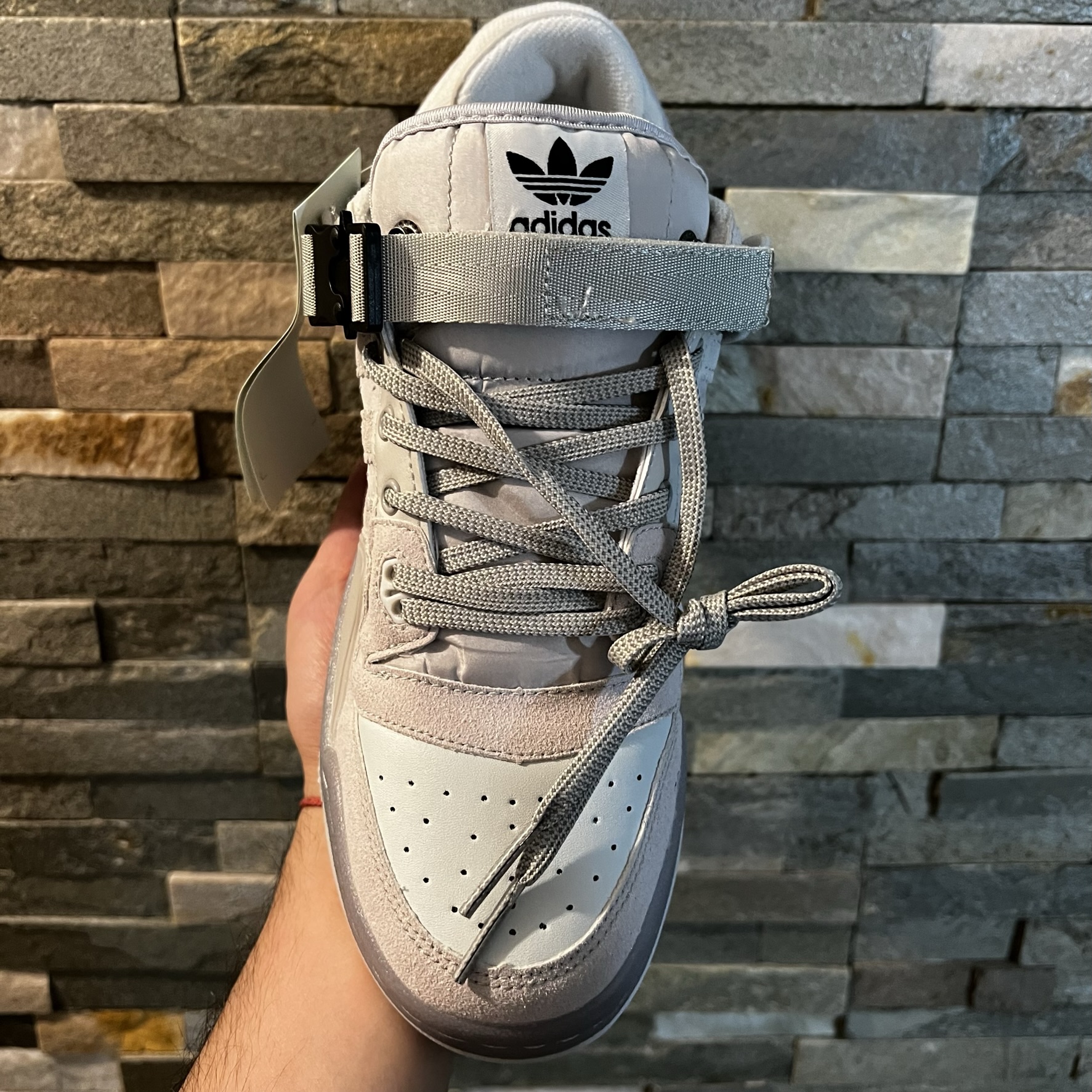 zapatiilas adidas bad bunny gris