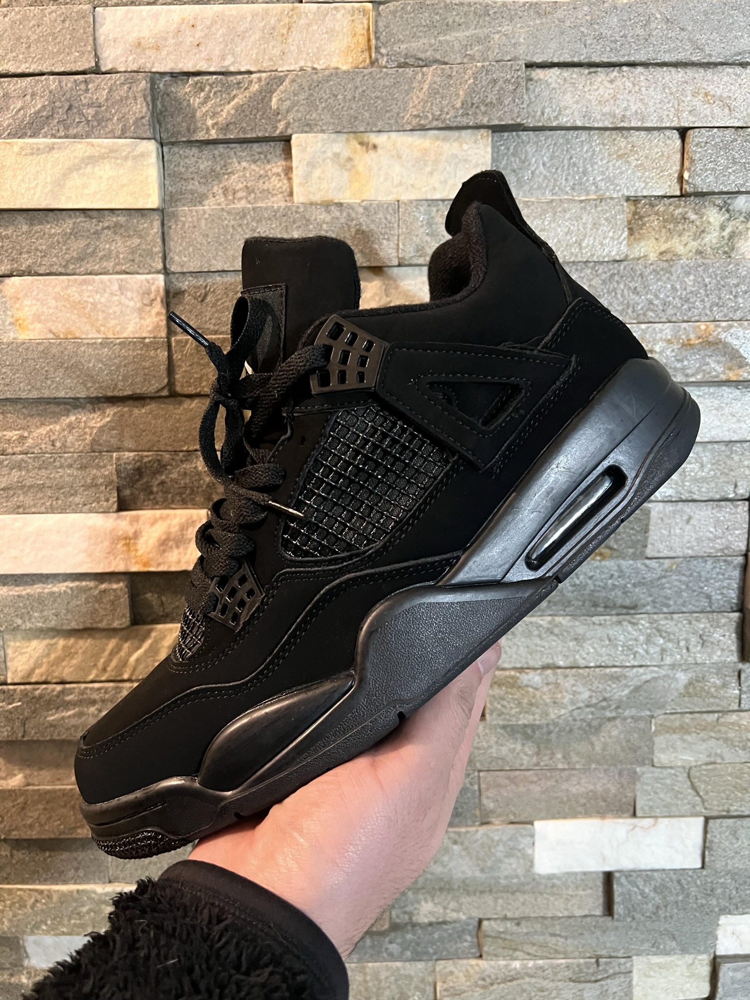 j4 retro black cat